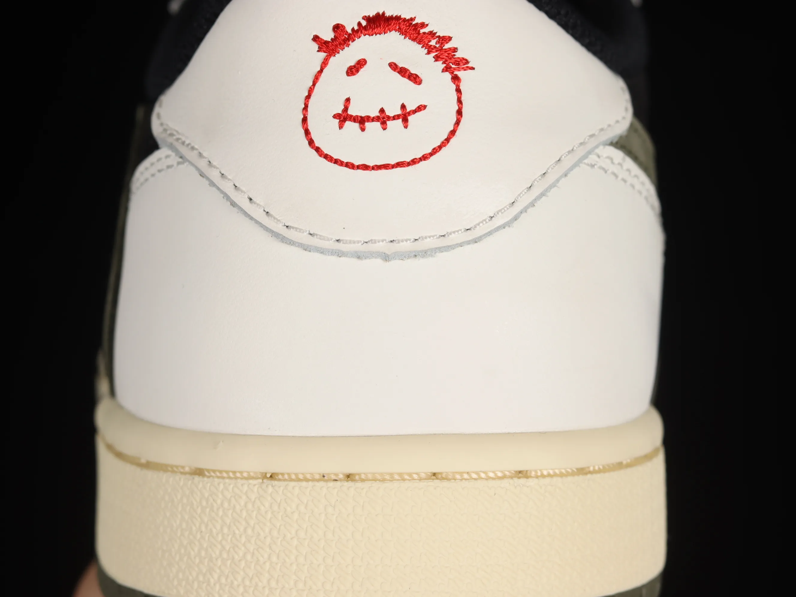 All Categories Air Jordan Jordan Series Basketball Shoes Air Jordan 1 Low LJR Version Travis Scott x Air Jordan 1 Low OG AJ1 Joe 1 Joint Undercut DZ4137-106